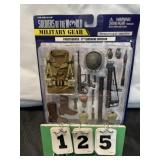 NIB 2002 Soldiers of the World Mil Gear US Army 17