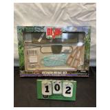 Hasbro GI Joe VIETNAM MEDIC Set Mission Gear