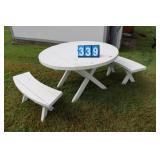 Outdoor Round Wooden Picnic Table