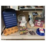 Hard cover suitcase, Picnic Table Condiment Set