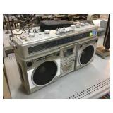 Vintage Audiologic Ghetto Blaster. SCR-3266.