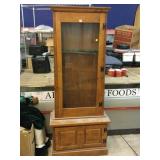 Vtg wood Gun cabinet w/glass panel door, approx