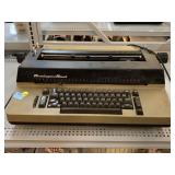 Remington Rand electric typewriter. Untested.NO