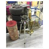 Majestic tripod model 2400, adjustable height