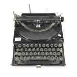 Vtg Remington typewriter, black 12x12