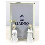 Lladrï¿½ figurines ornaments, 1 missing from set,