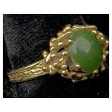 10k Gold Ring W/jade, Tw 4.7g, Sz 5.75