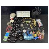 Fashion Jewelry Incl. Necklaces, Bracelet & More
