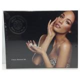 Sealed NIB Forever flawless deluxe manicure kit.