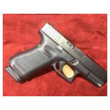 Glock 9mm Pistol Mod 19 Gen 5 With Hard Case And