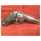 Taurus 44 Mag Revolver mod 44 - 6.5 in barrel -