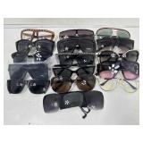 Assorted fashion eyewear/sunglasses