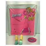 Vintage Barbie fashion doll case. Mattel 1982