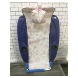 Floating lounge chair, 34x54in