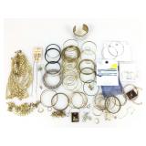 Costume fashion jewelry. Assorted