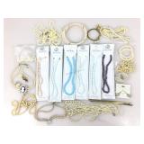 Costume fashion jewelry. Assorted