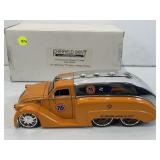 Fairfield Mint die cast 1:24 scale 1939 Airflow Fairfield Mint die cast 1:24 scale 1939 Airflow