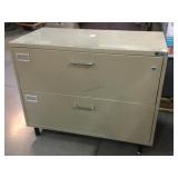 Metal Jefsteel lateral file cabinet, 36x18x29in Metal Jefsteel lateral file cabinet, 36x18x29in