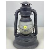 Vtg Dietz Little Wizard kerosene lantern Vtg Dietz Little Wizard kerosene lantern