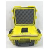 Invicta 3 Slot Watch Case Neon Yellow Invicta 3 Slot Watch Case Neon Yellow