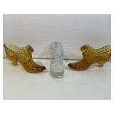 3 Fenton glass shoes, amber & clear 3 Fenton glass shoes, amber & clear