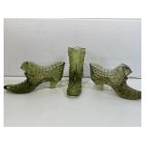 3 Fenton glass shoes, green 3 Fenton glass shoes, green