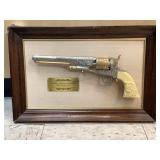 Franklin Mint Replica Custers Revolver, 17x11in Franklin Mint Replica Custers Revolver, 17x11in