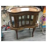 Kidney shape bar w/tray, storage has beveled Kidney shape bar w/tray, storage has beveled