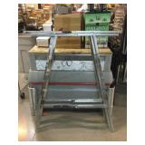 2 Metal clothing rack, 36x45in 2 Metal clothing rack, 36x45in