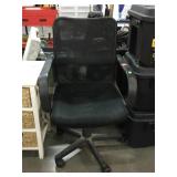 Rolling office chair