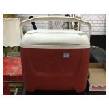 Igloo red cooler, 17x10x15in