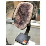 Amethyst geode w/stand, 4x2x9in