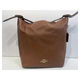Coach Brown Leather Shoulder Bag. Zip Closure