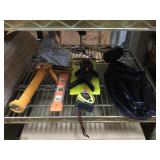 NIB Tools incl. Caulking gun, folding shovel,