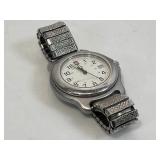 Swiss Army Watch, Working