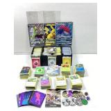 Huge lot of Pokï¿½mon cards with holos