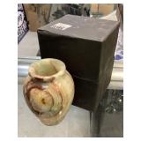 Onyx Egg Flower vase from Kalifano, 2.75x3.75in