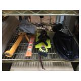NIB Tools incl. Caulking gun, folding shovel,