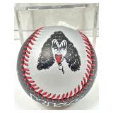 Kizz baseball in case