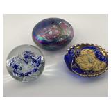 Signed Joe Zimmerman floral paperweight &
