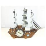 Lernere Flying Cloud boat clock lamp.
