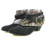 Betsey Johnson Yazmin fashion boot shoes size 10