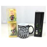 Glass calligraphy pen set, Trump Hawaiian figures