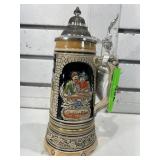 German beer stein w/lid, 8 in tall, musical Man