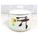 West Bend stoneware pottery bean pot w/lid, sm