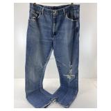 Wrangler distressed denim jeans size 38z32