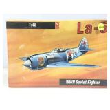 Sealed NOS 1:48 scale WWII Soviet Fighter La-5