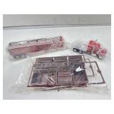 Lionel miniature tractor trailer w/accessories