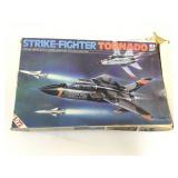 NOS ESCI Strike-Fighter Tornado model kit 1:72