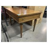 American of Martinsville side table, 27in long